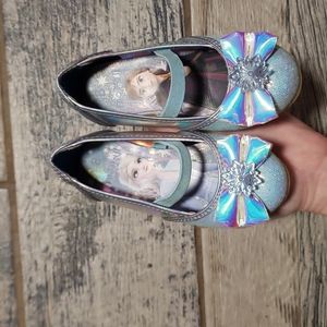 Use Frozen heels size 8 toddler